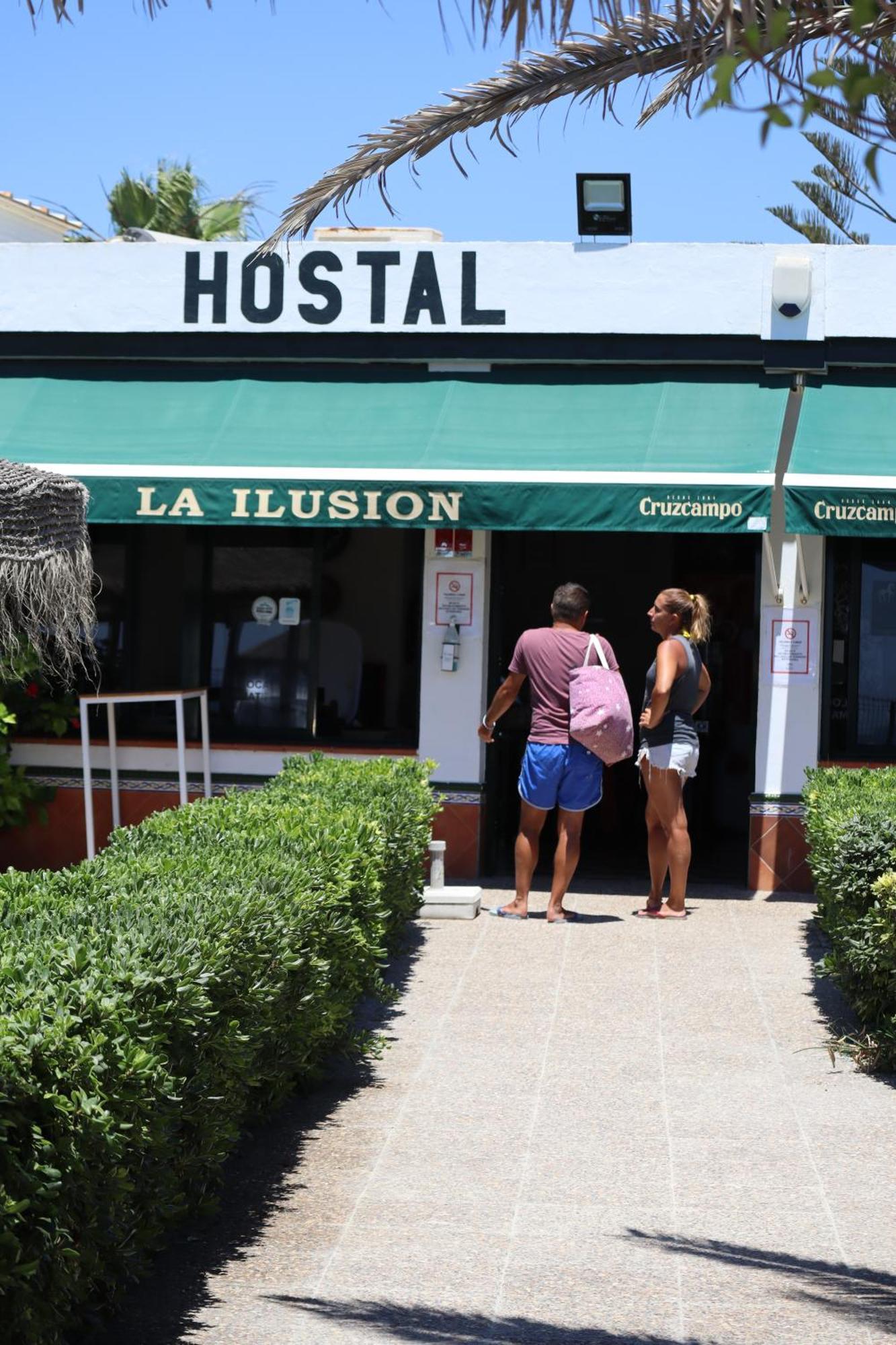Hostal Restaurante La Ilusion El Palmar de Vejer Exterior foto