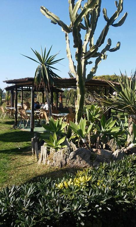 Hostal Restaurante La Ilusion El Palmar de Vejer Exterior foto